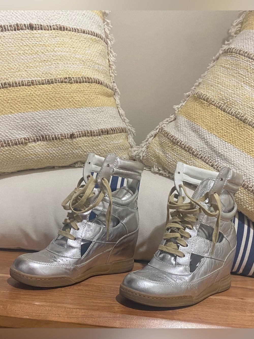 Marc by Marc Jacobs Silver Metallic Wedge Sneaker Boots with Tan Laces Size 40